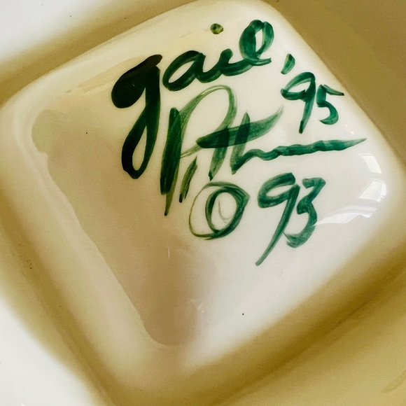 Gail Pittman Daisy Chain 9" Chip and Dip Server Hand Painted Vintage 1993/95 EUC - Picture 4 of 8